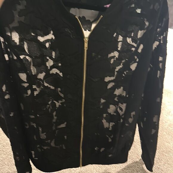 Lace black jacket size medium! Loose band bottom! Sheer !! - Picture 7 of 10